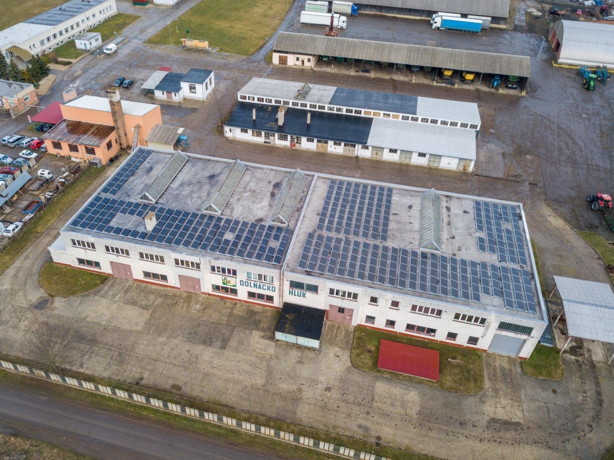 Fotovoltaická elektrárna s bateriemi, Hluk